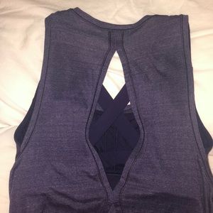 Lululemon 2-in-1 tank top with built in sports bra
